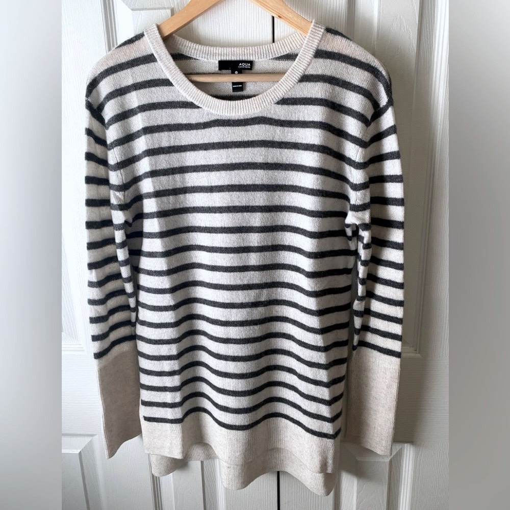 AQUA 100% Cashmere Cream and Charcoal Striped Crew Neck Tunic Sweater SZ S‎